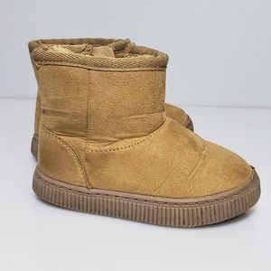 Cat & Jack tan boots size 6 toddler